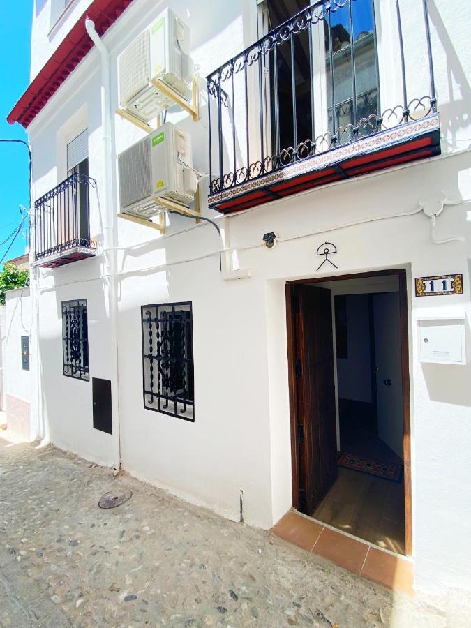 Apartamentos Indalo A Los Pies Del Albaicin Granada Exterior photo